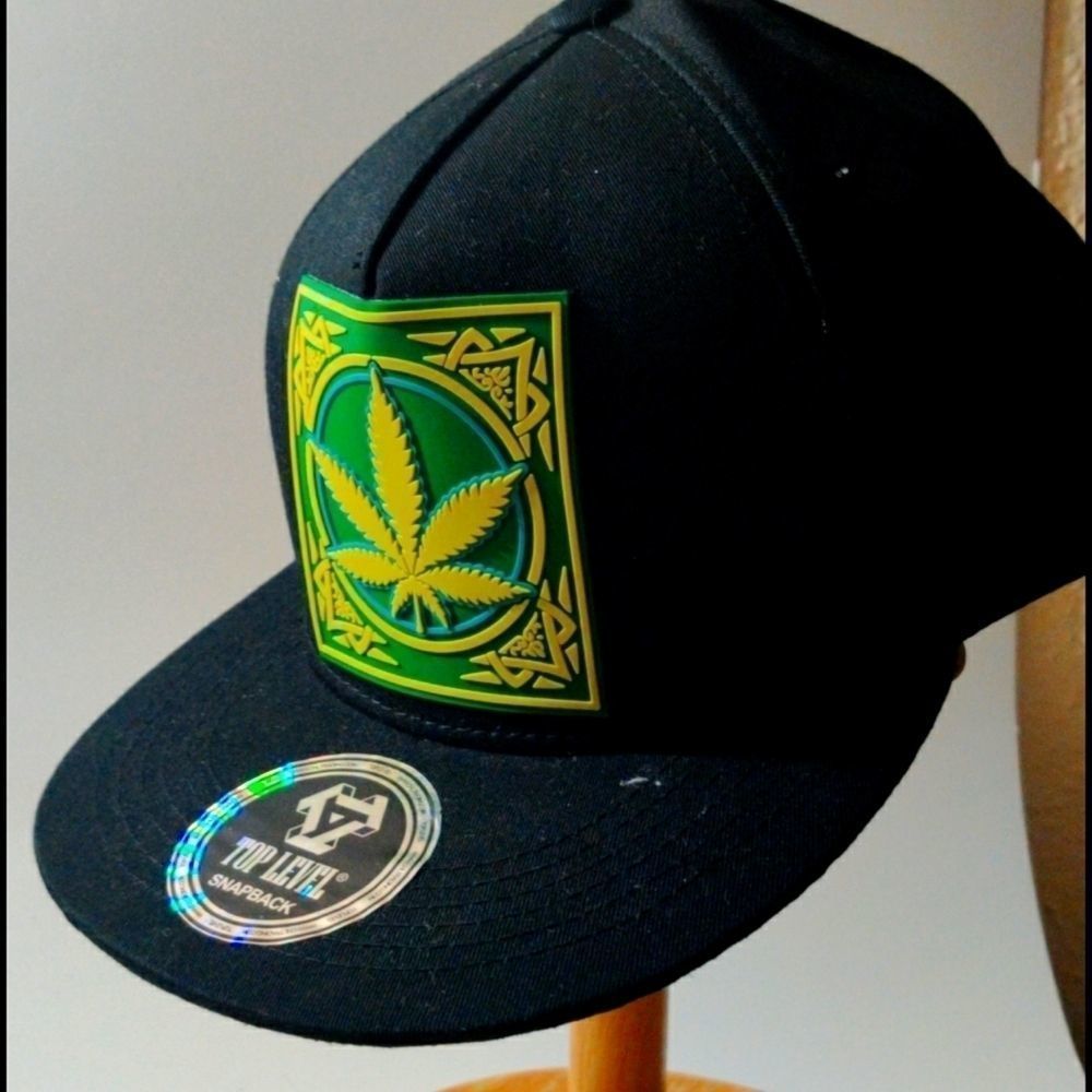 Top Level‎ Majurana Hat